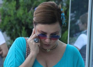 Deniz Seki, Faruk Salman’ın hediye ettiği kolyeyi çıkardı