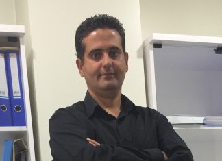 Set Adabını Yaşatarak Öğretiyor