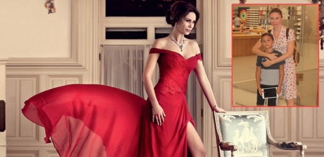 magazin-zoom-demet-sener-