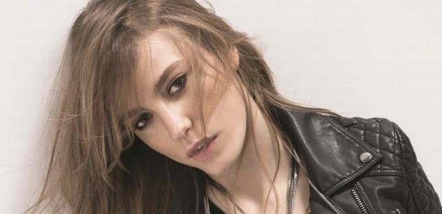 magazın-zoom-kazasiz-kul-olmaz-smart-office-arti-grup-magazine-magazi-merve-bolugur-serenay-sarikaya