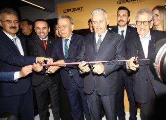 “BÜYÜK DAHİ / GAZİ MUSTAFA KEMAL” isimli serginin açılışını Türkiye Büyük Millet Meclisi Başkanı Binali Yıldırım yaptı.