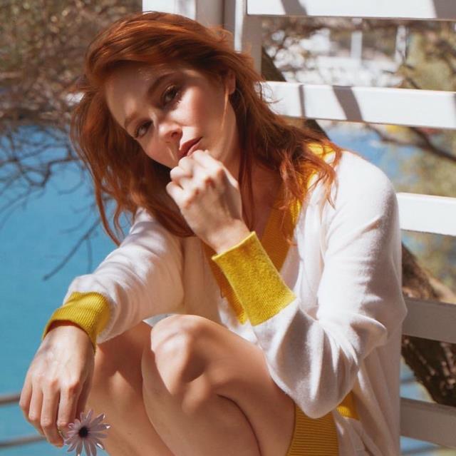 elcin-sangu-dan-bek-magazin-zoom-lenmedik-cikis-insallah-14544293_2505_m