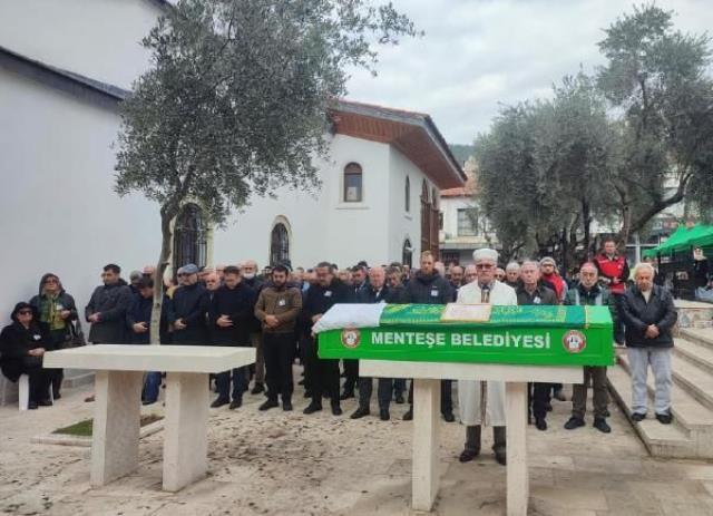 pakize-suda-son-yolculuguna-ugurlanirken-gozler-15514047_1205_m