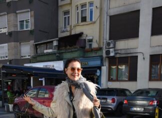 Şevval Sam’ın ilk işi cilt bakımı